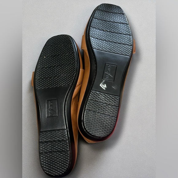 NWT Flexstep Women 10 W Blue & Tan Flats "Maria" with Buckle VEGAN LEATHER - Picture 3 of 7